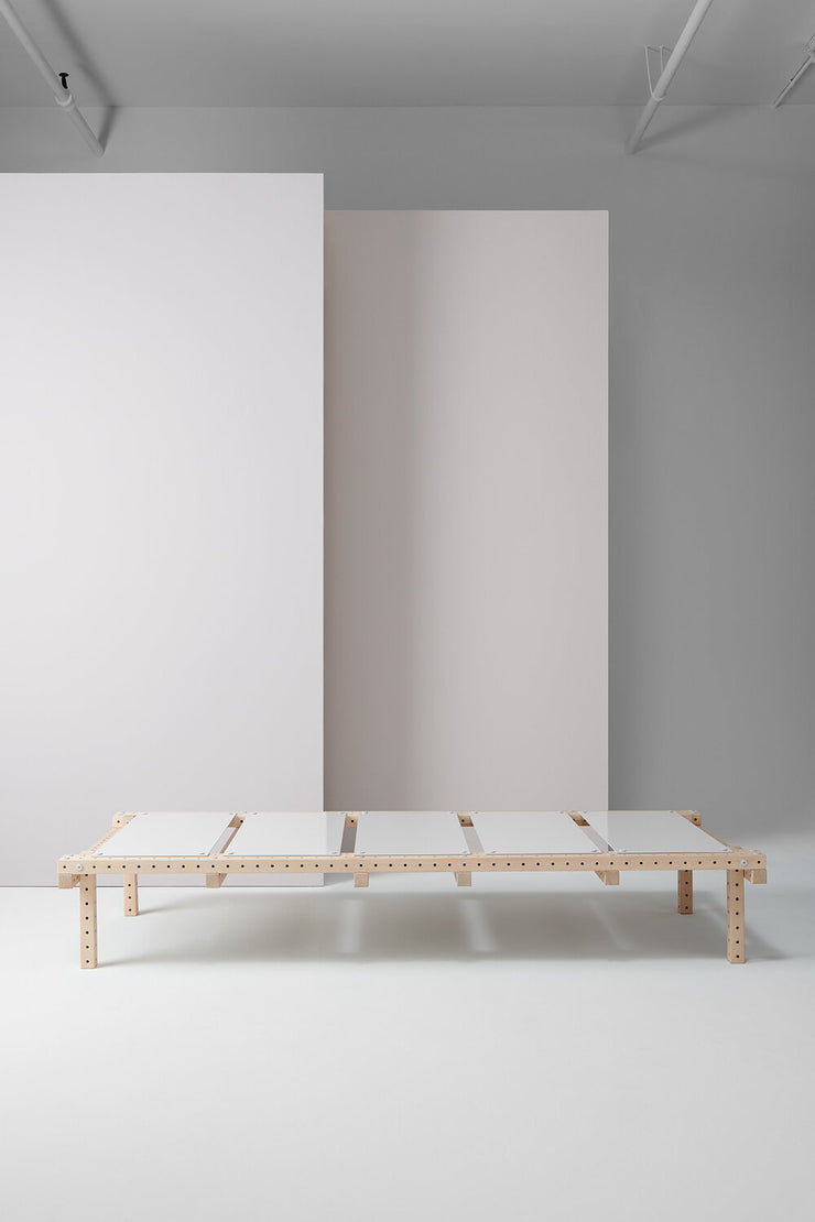 Lorenza Daybed